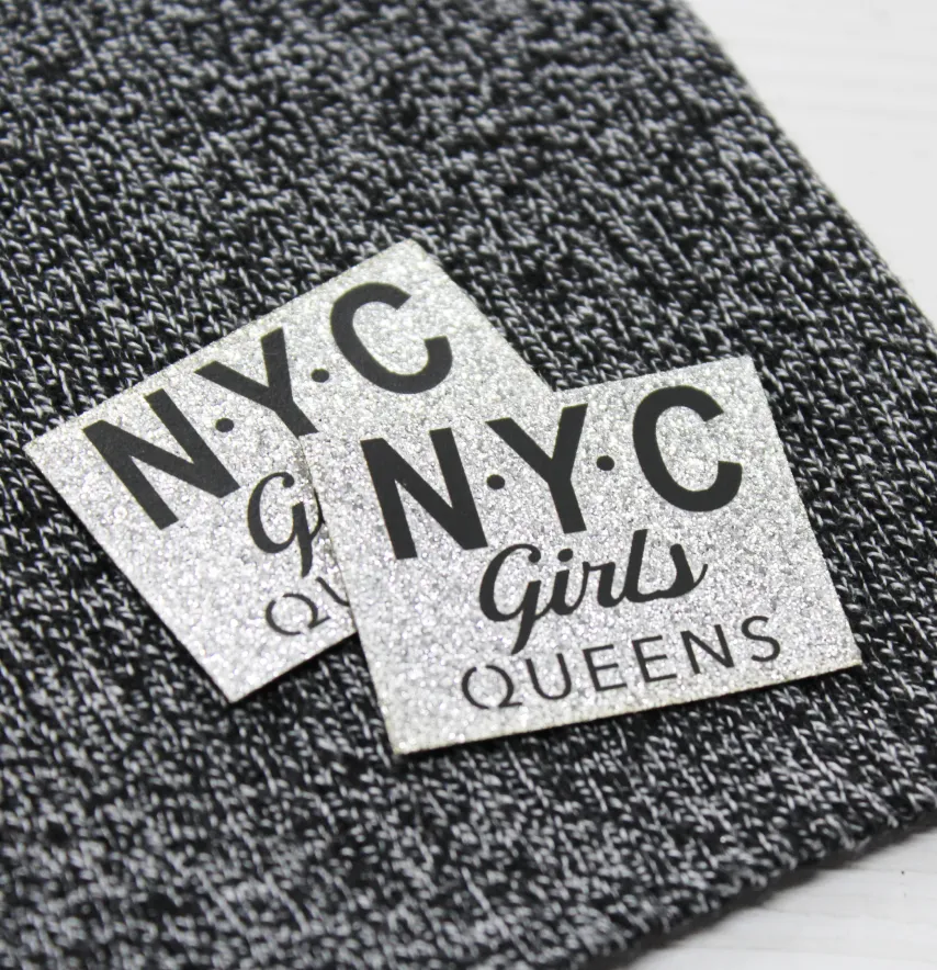 Нашивка з глітеру "NYC girls" 40*32 мм срібного кольору-1