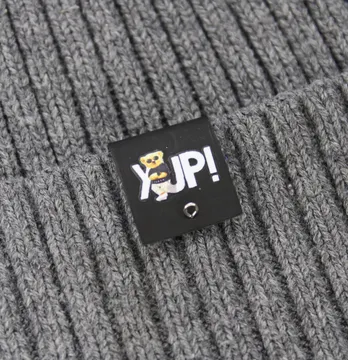 Нашивка "Yup" 45*20 черного цвета