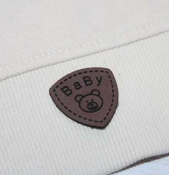 Нашивка "Baby" 30*30 мм темно-коричневого кольору