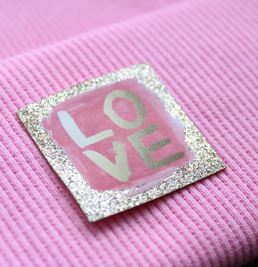 Нашивка з глітеру "Love" 35*35 мм -1