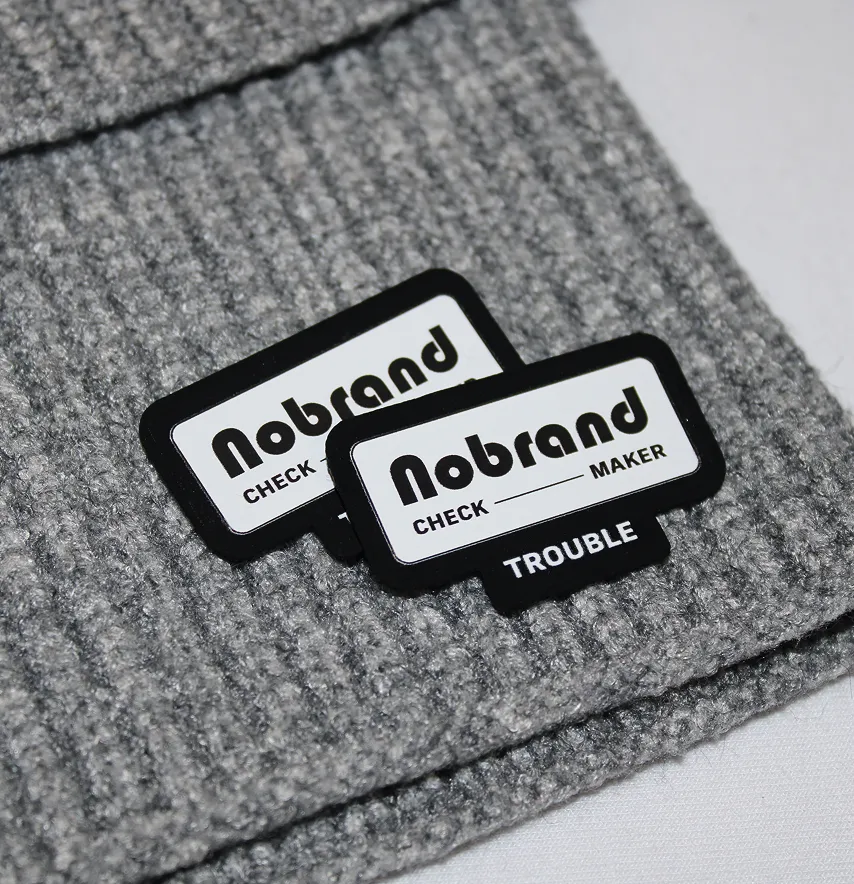 Нашивка "Nobrand" 40*25 мм чорного кольору з білим принтом-1