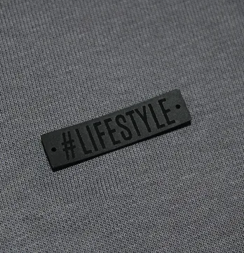 Нашивка "# lifestyle" 40*10 мм чорного кольору