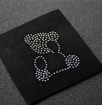 Аппликация из страз "Мишка" ss6 серебро металлик 5*6 см (4шт на лист)