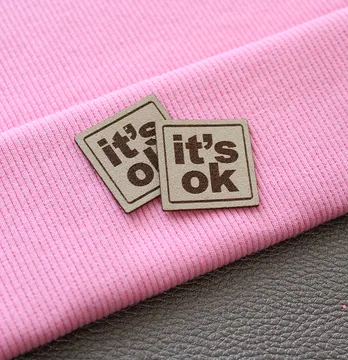 Нашивка "Its ok" 30*30 мм бежевого кольору