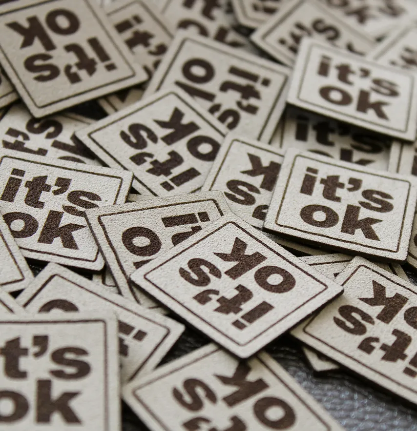 Нашивка "Its ok" 30*30 мм бежевого кольору-3