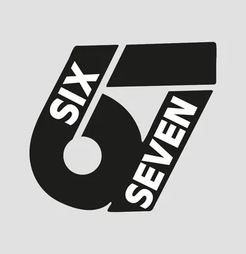 Термонаклейка "Six seven" черная 19*19 см