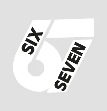 Термонаклейка "Six seven" белая 19*19 см