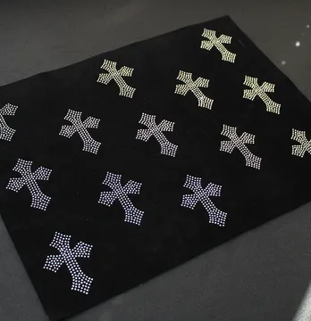 Аплікація зі страз "Хрести" ss6 cрібло металік 40*30 см