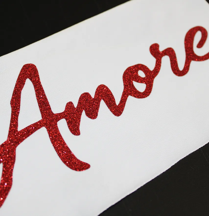 Термоаплікація з глітеру "Amore" 22*7,7 см червоного кольору-2