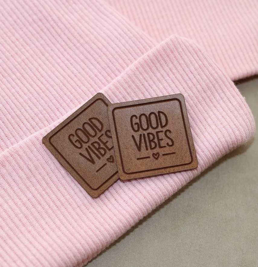 Нашивка "Good vibes" 30*30 мм коричневого кольору-2