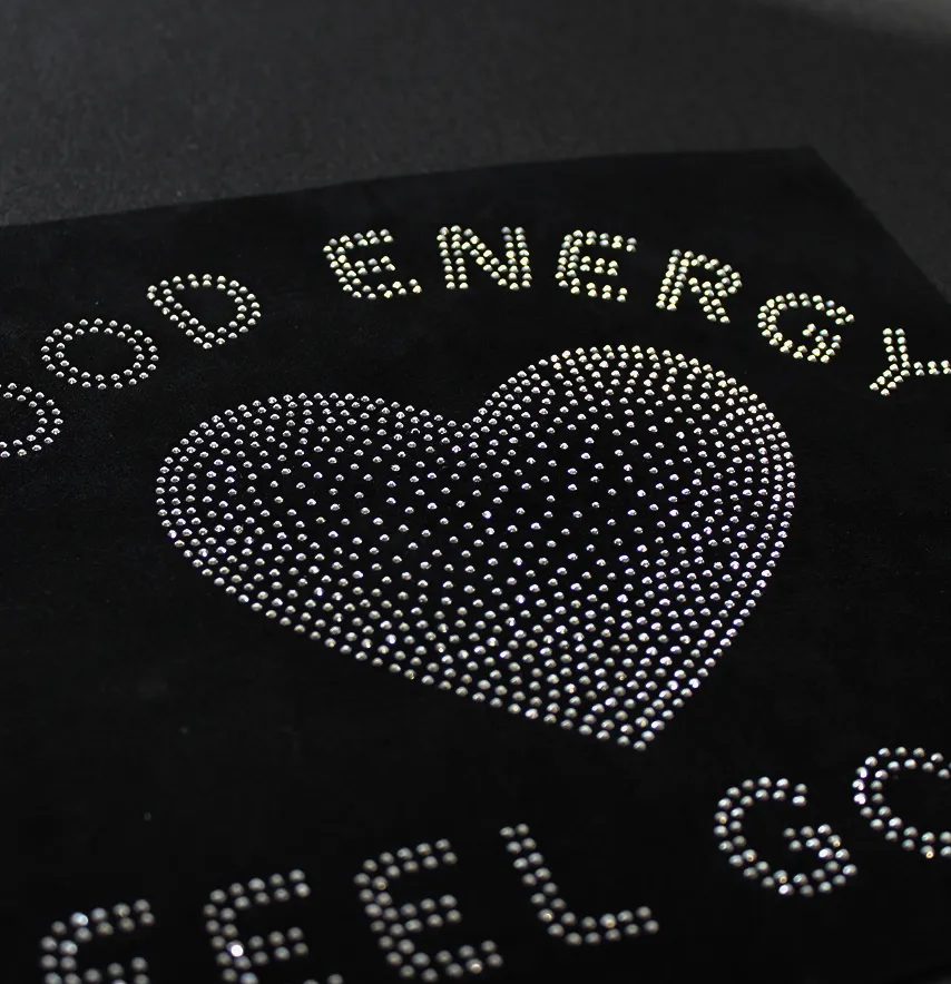 Аплікація зі страз "Good energy" ss6 cрібло металік 24*20 см -1