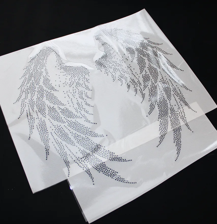 Аплікація зі страз "Крила" ss6 чорні 32*32 см-3