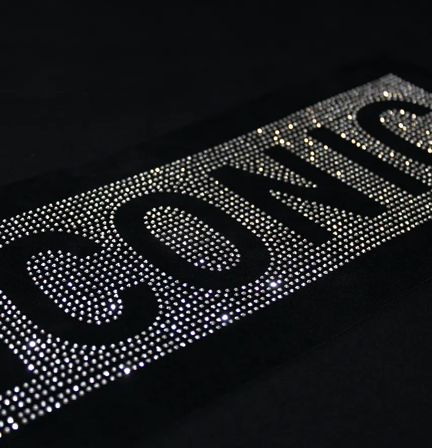 Аплікація зі страз "Iconic" ss6 cрібло металік 30*10 см (2шт на лист)-1